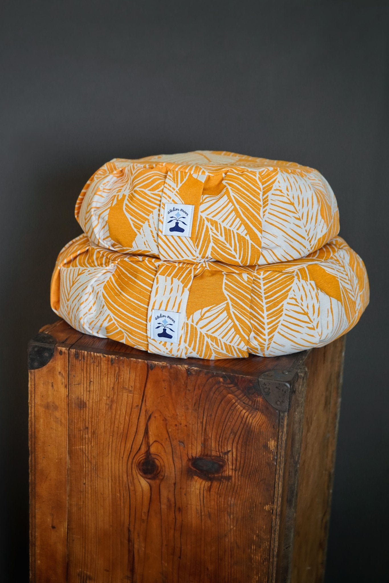 Coussin de méditation • grand format jaune – Fait main en France