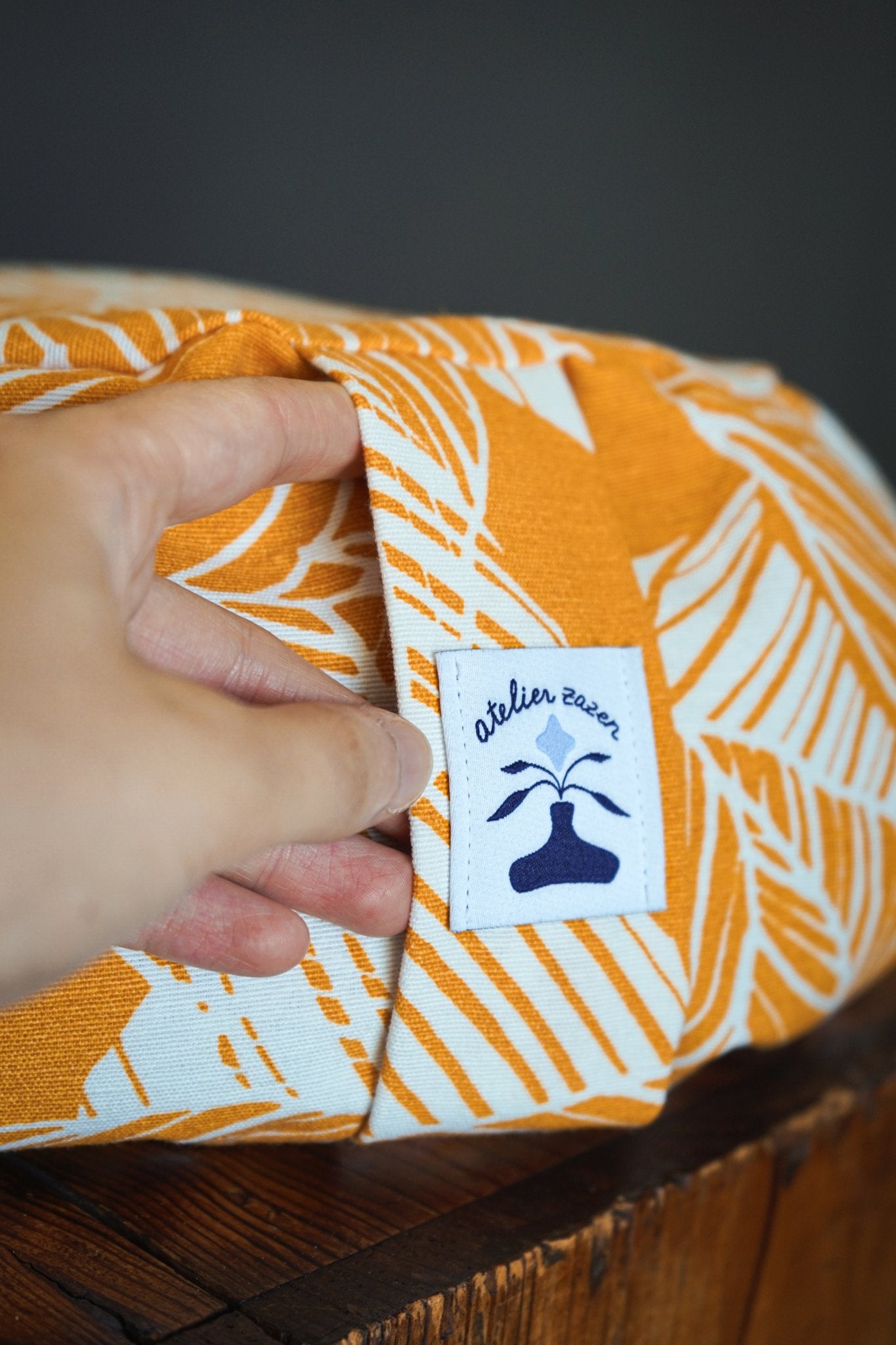 Coussin de méditation • format standard jaune – Fait main en France