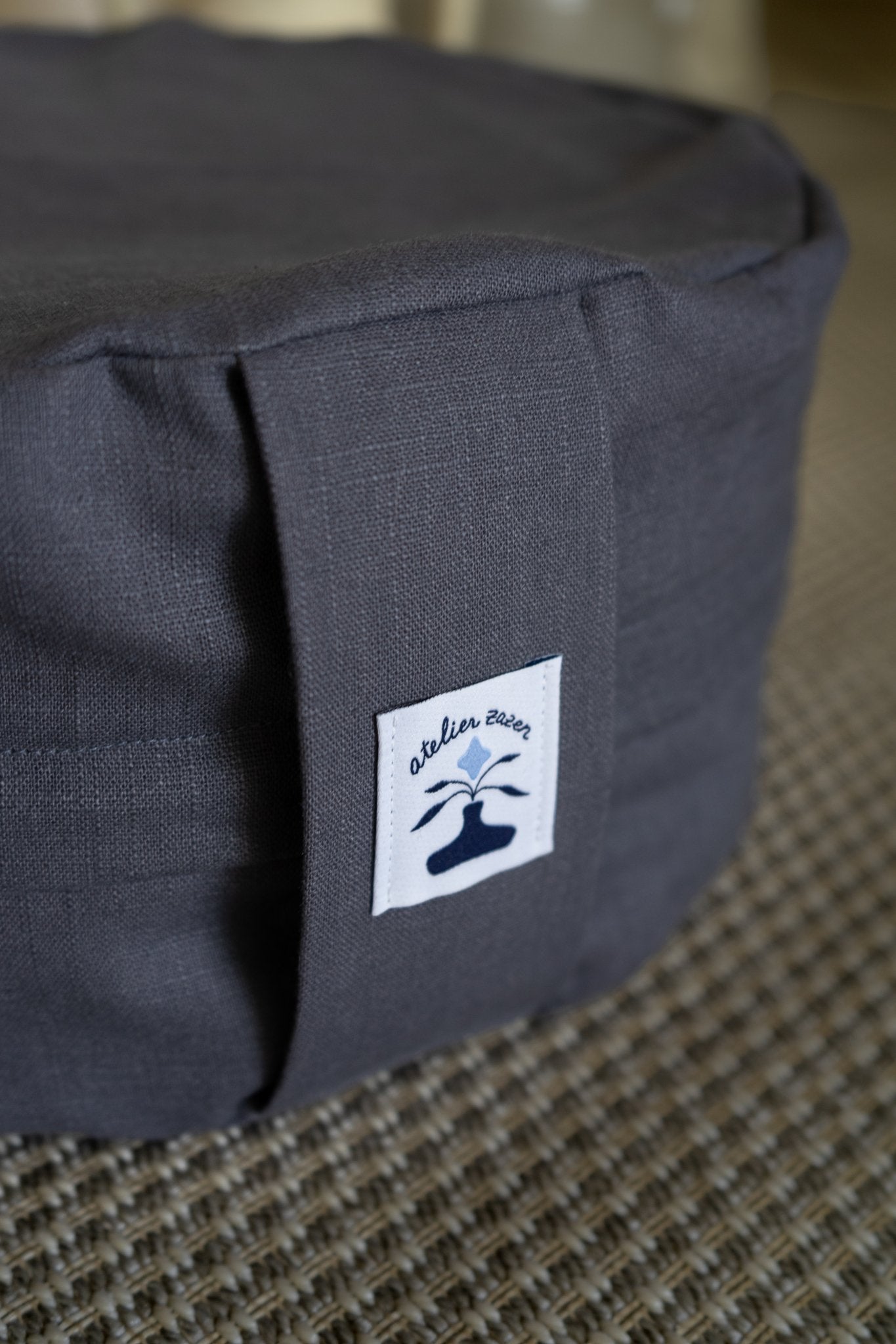 Coussin de méditation en lin et coton - anthracite